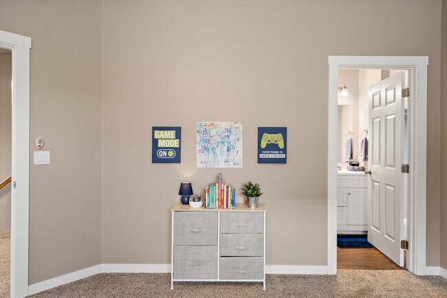 Building Photo - 2900 N Villere Ln