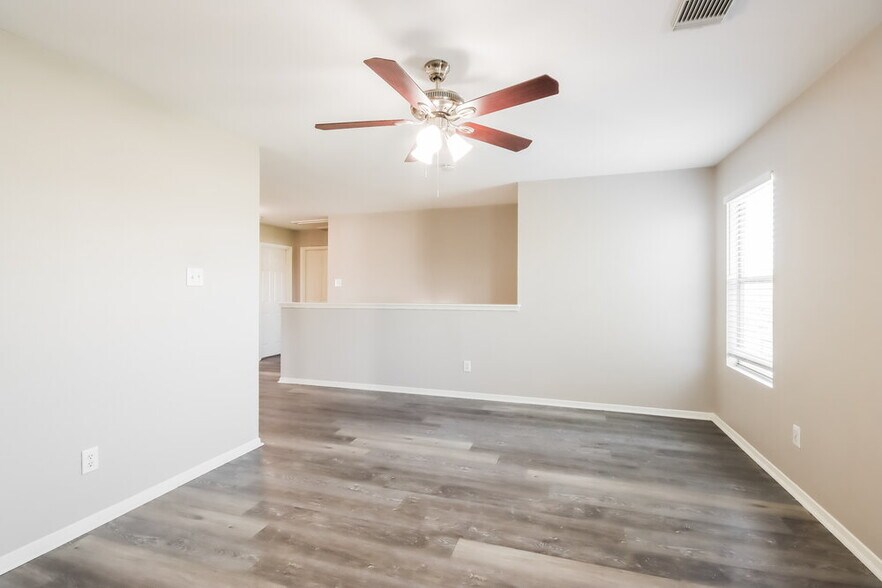 Building Photo - 20722 Fox Hound Ln