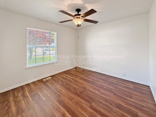 Building Photo - 10251 W Susan Ct