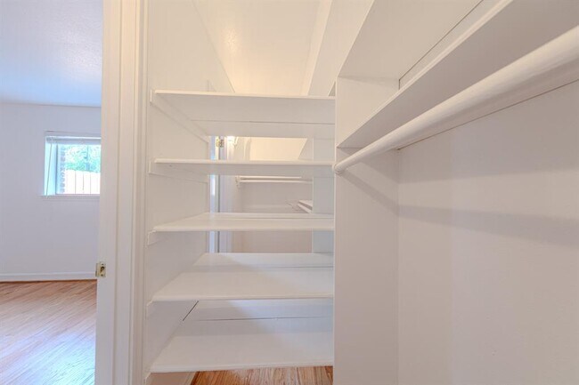 Building Photo - 1505 Woodhead St
