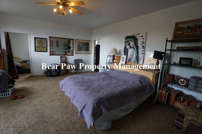 Building Photo - Great Views from High Atop Floyd Hill  in ...