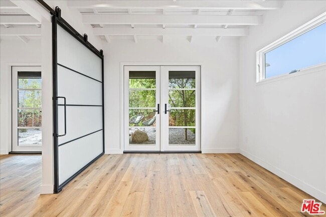 Building Photo - 4027 Moore St