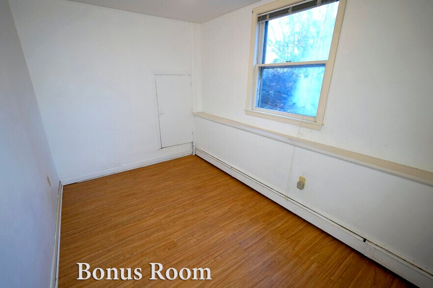 Bonus room can be exercise room, extra storage, etc. - 208 Grove St
