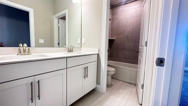 Building Photo - 3806 Savanna Palms Ct