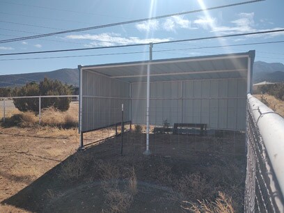 Metal loafing shed - 11 Quail Meadow Rd