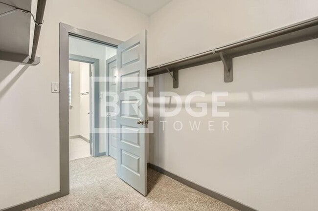 Building Photo - 6455 Pne Hts Dr