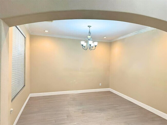 Building Photo - 12327 Carmel Dale Ln