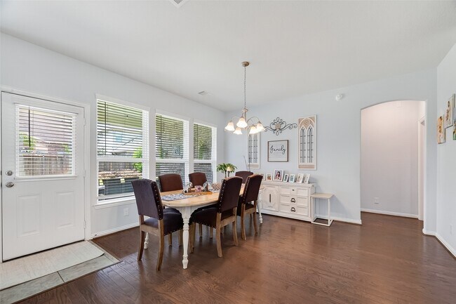 Building Photo - 2314 Trocadero Ln