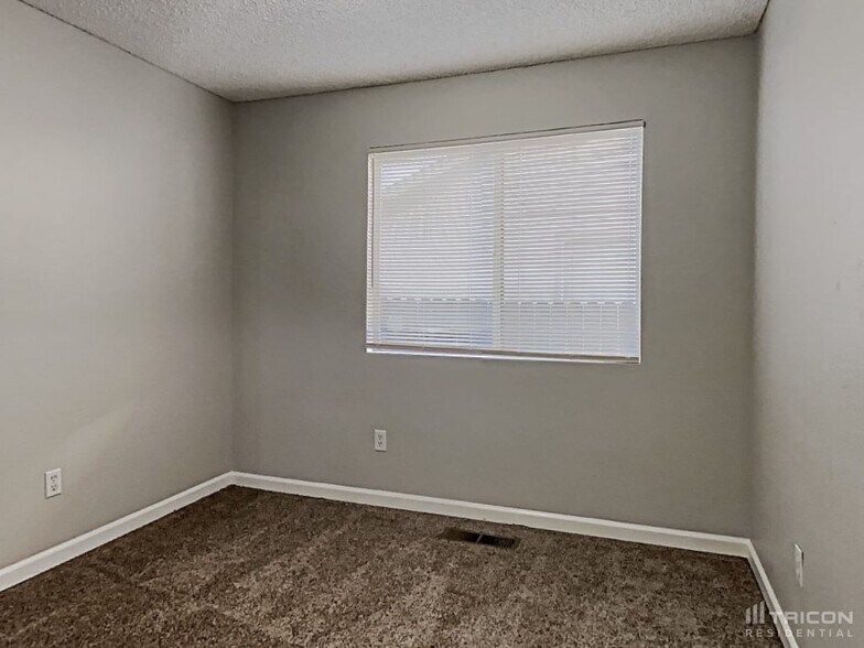 Building Photo - 8105 Shifting Sands Dr