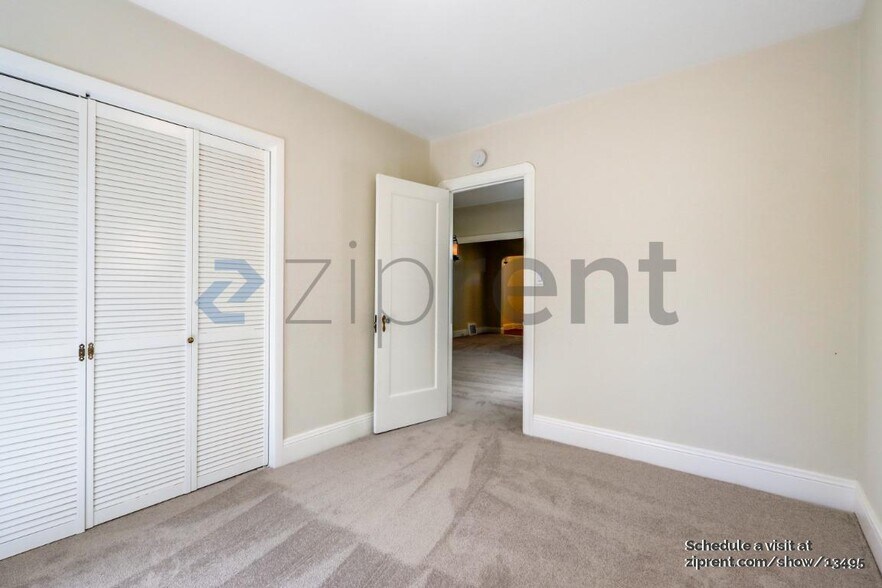 Building Photo - 403 7th Ave
