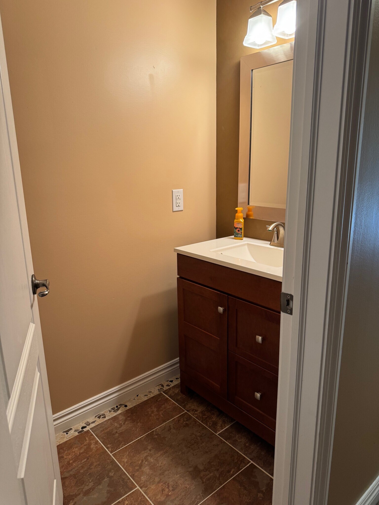 Half Bath Basement - 52 Grandview Cir