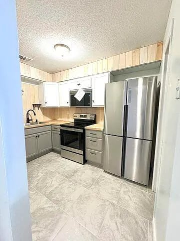 Building Photo - 1017 Stevens Creek Rd