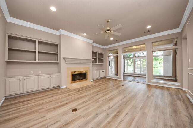 Building Photo - 39 Wild Meadow Ct