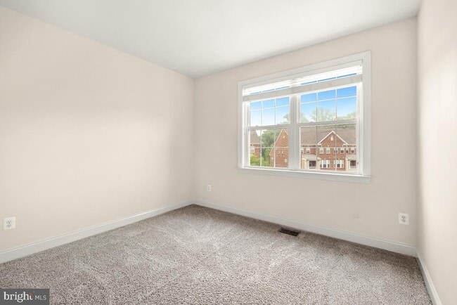 Building Photo - 5106 Shamrocks Delight Dr