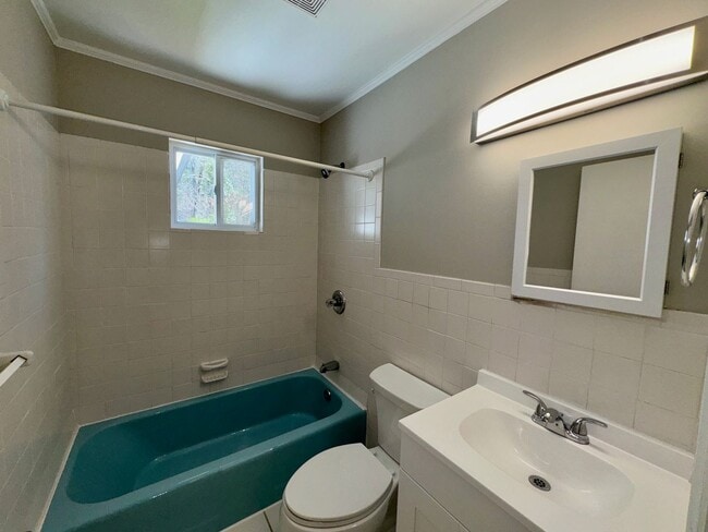 Building Photo - East AVL Spacious Apartment Ready for Occupancy!