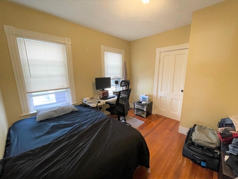Building Photo - 40 Newbern Ave