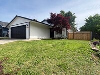 Building Photo - 3 Bedroom 2 Bath Lafayette OR 97127