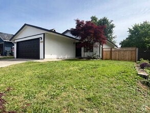 Building Photo - 3 Bedroom 2 Bath Lafayette OR 97127
