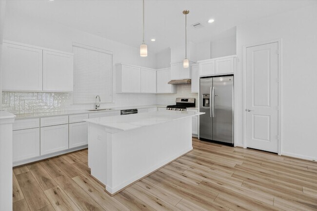 Building Photo - 1526 Ojeman Rd