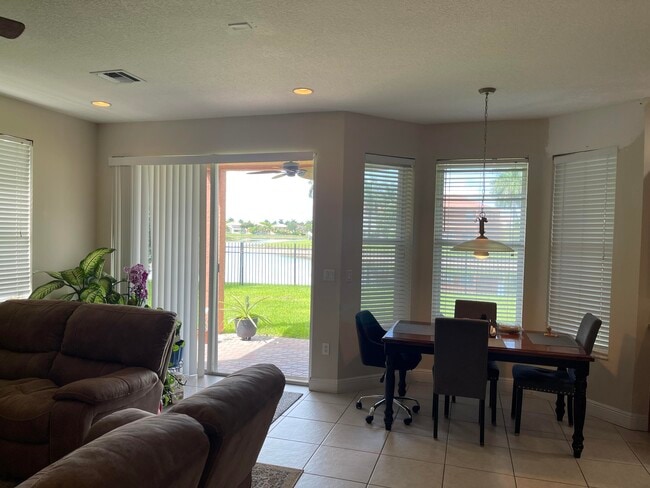 Building Photo - 9828 Stover Way