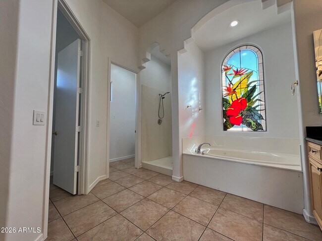 Building Photo - 3550 E June Cir