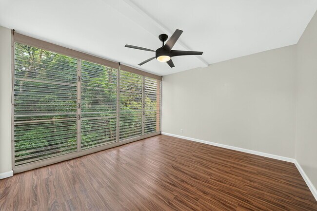 Building Photo - 95-257-257 Waikalani Dr