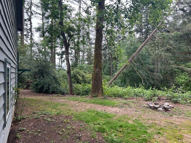 Building Photo - Charming 4 Bed Happy Valley Home