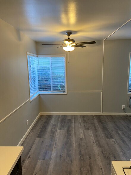 Building Photo - 12267 Magnolia Blvd