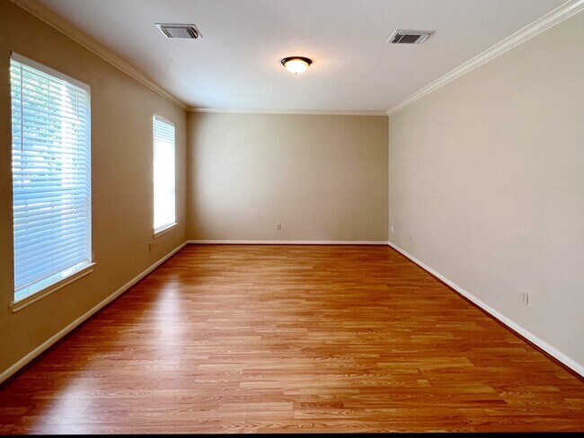 Building Photo - 16907 Ascot Meadow Dr