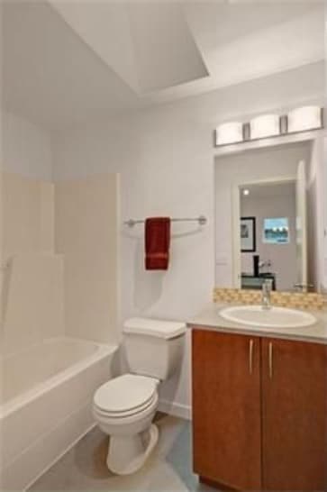 Building Photo - High Quality 3 bedroom 3.5 bath town home in Cedar Park! Only $2995!