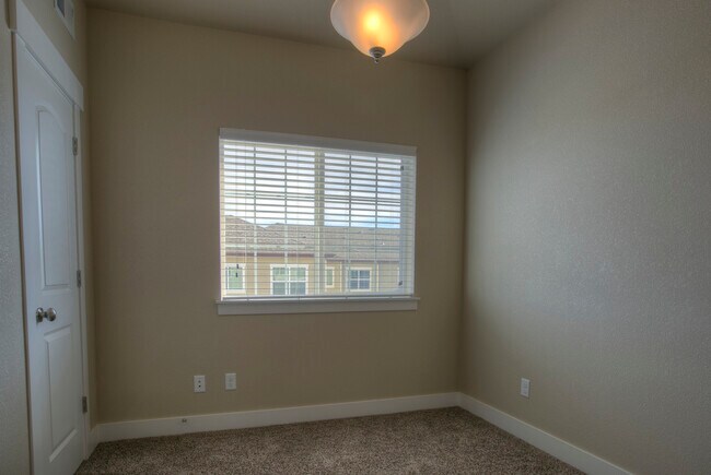Building Photo - 3838 Steelhead St