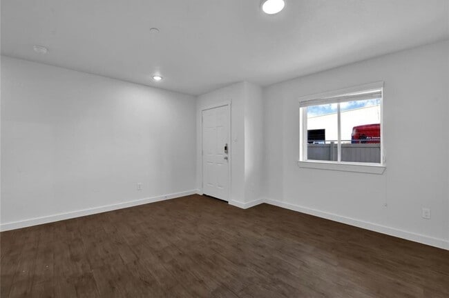 Building Photo - 12603 Telge Rd