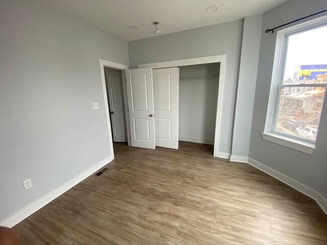 Building Photo - Newly Renovated 2 Bedroom 1 Bathroom House for Rent