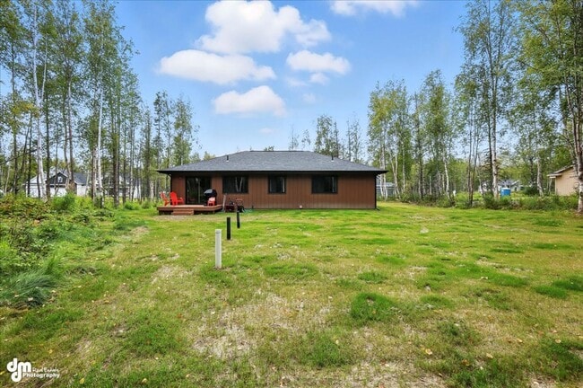Building Photo - New & Upgraded 4BD Home!