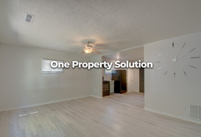 Building Photo - 1050 Durbin St