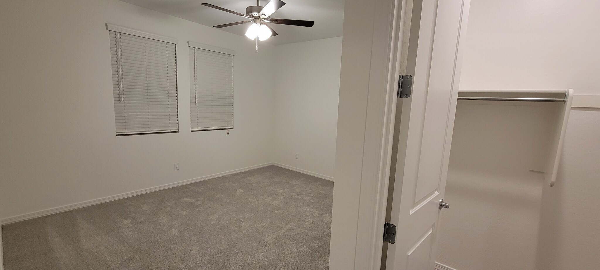 Bedroom 3 w/ Walk-in Closet - 9309 E Static Ave