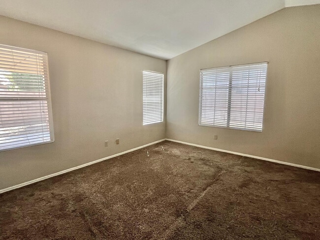 Building Photo - 7439 W Crest Ln