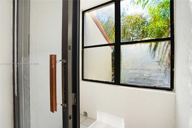 Building Photo - 3570 Magellan Cir