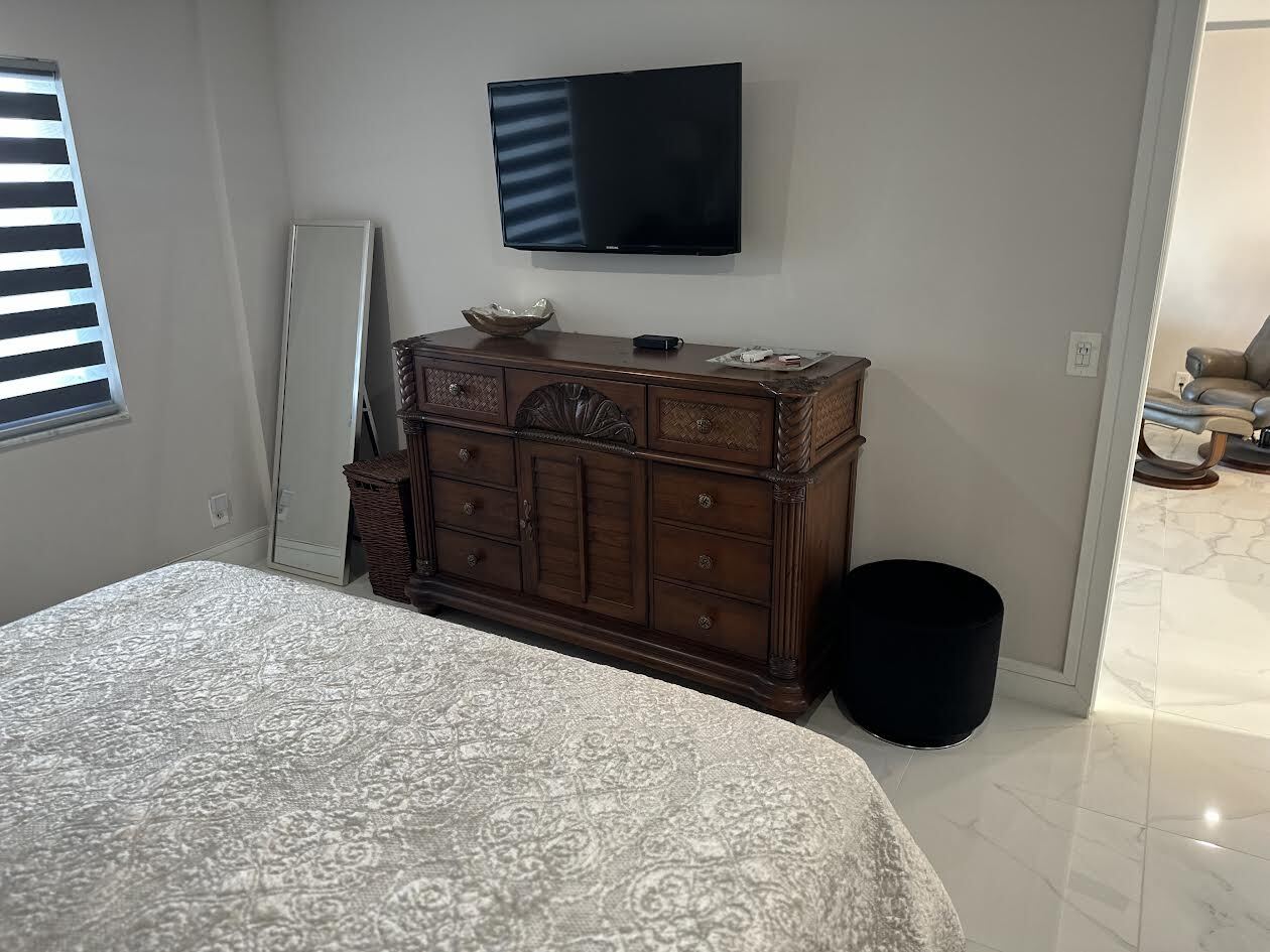 Building Photo - 3101 S Ocean Blvd