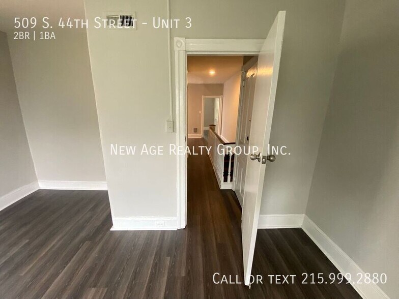 Building Photo - 509 S 44th St