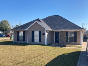 Building Photo - 16266 Charleton Dr