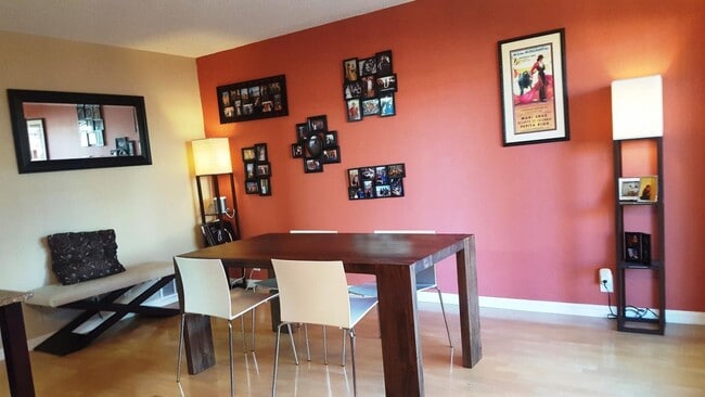 Building Photo - 5233 Country Forge Ln