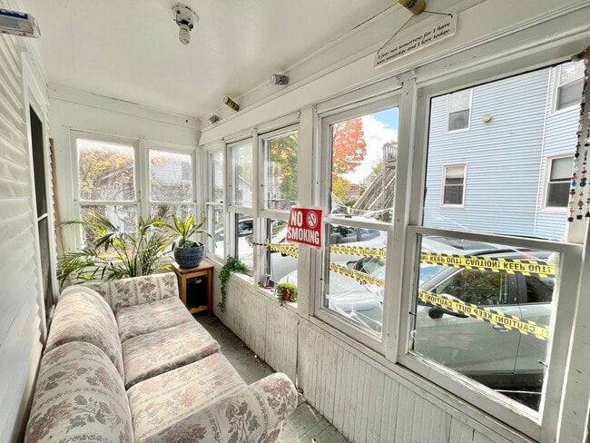 Building Photo - 39 Hickok Pl