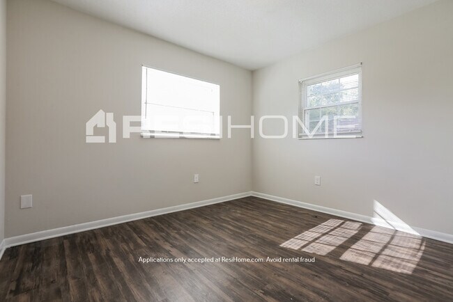 Building Photo - HOME FOR RENT!! ONE MONTH FREE!