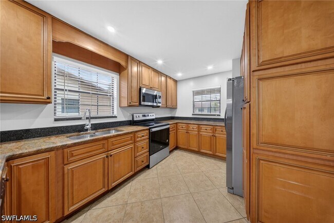 Building Photo - 5270 Treetops Dr