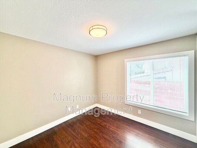 Building Photo - 11938 Venetian Dr