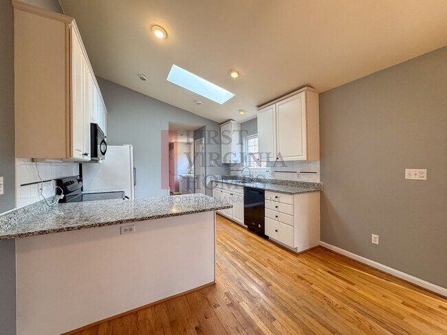 Building Photo - 3 Bedroom/2 Bath Lake Monticello Monticello Rental