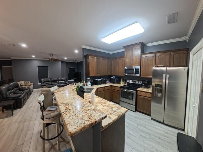 Building Photo - 8216 Casa Verde Rd