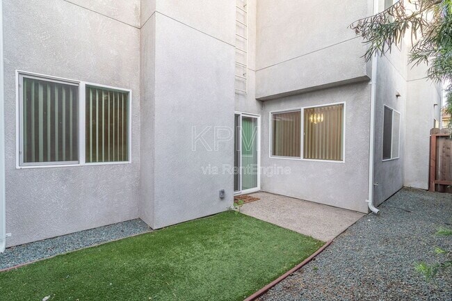 Building Photo - 4609 Da Vinci Dr