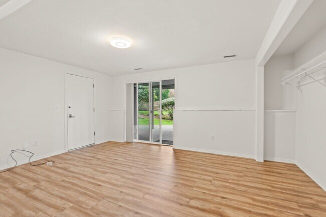 Building Photo - Just Reduced and READY NOW!! - Amazing Sce...